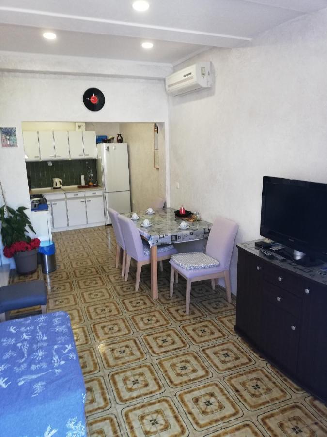 Apartments by the sea Baska Voda, Makarska - 12714 Exteriör bild